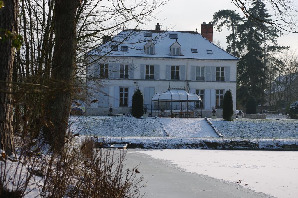 Chateau De Pommeuse Bagian luar foto