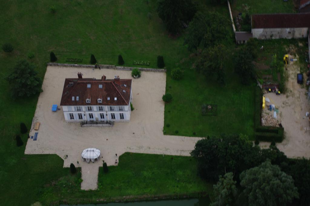 Chateau De Pommeuse Bagian luar foto