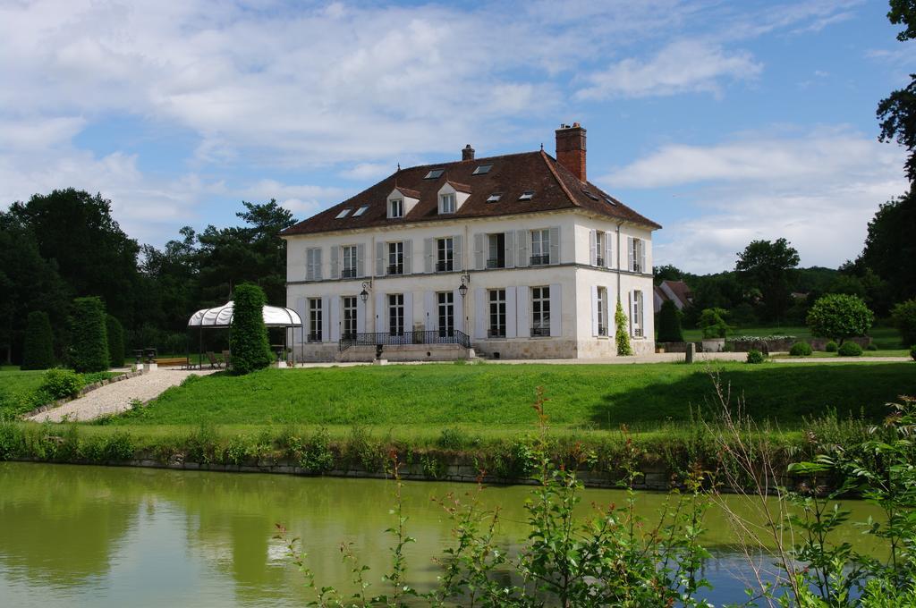 Chateau De Pommeuse Bagian luar foto